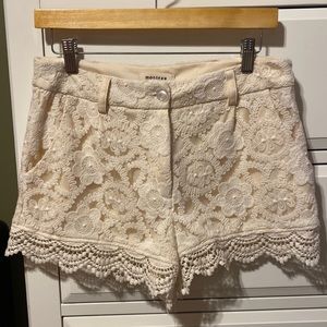 Monteau dressy lace shorts